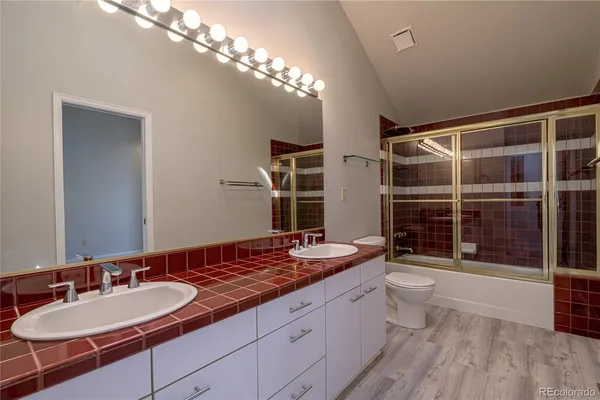 $4,000 | 541 Monroe Street, Unit B, Denver, CO 80206