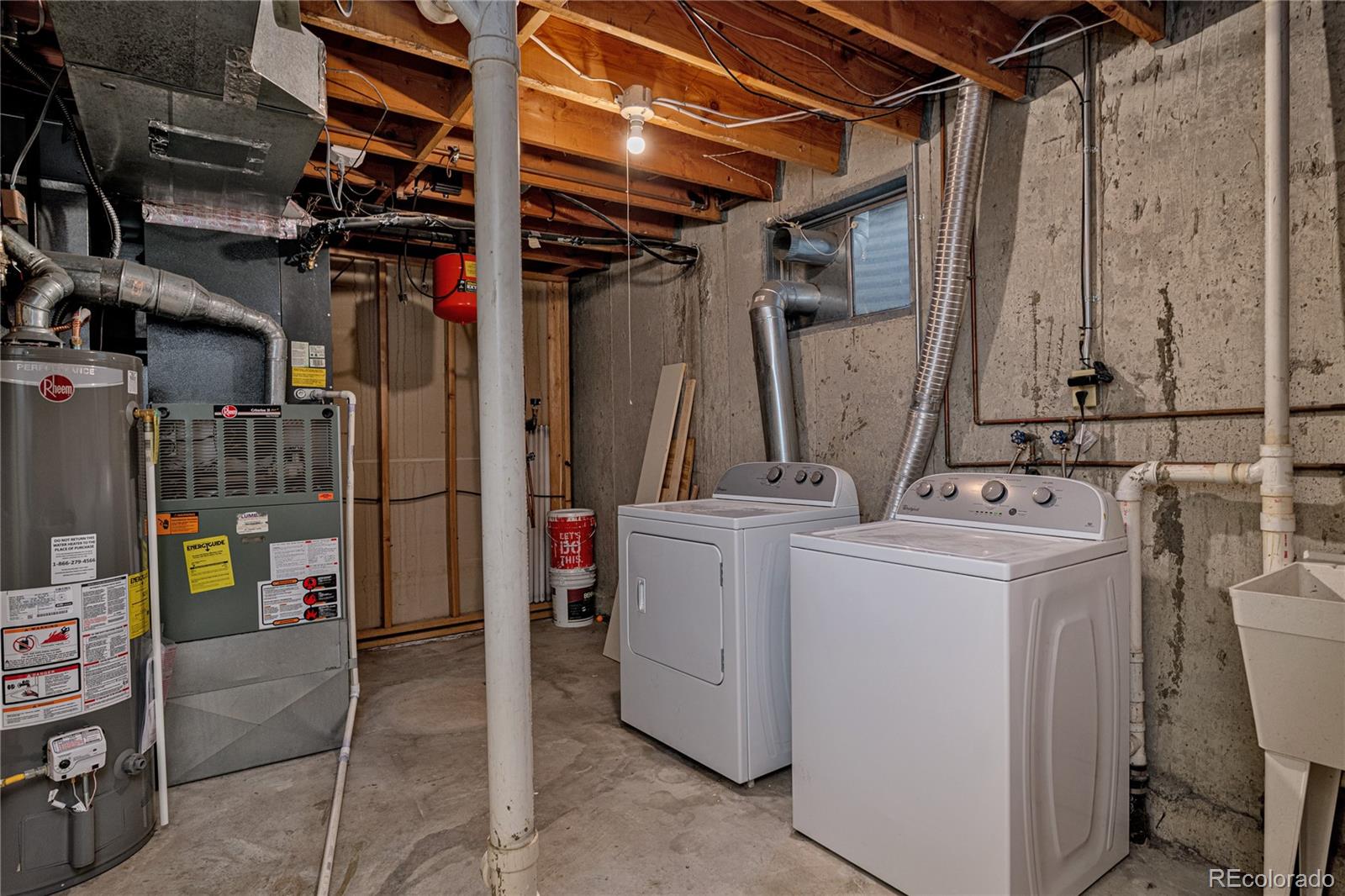 541 Monroe Street, Unit B Denver, CO 80206 - Photo 36 of 37 a utility room with dryer and washer