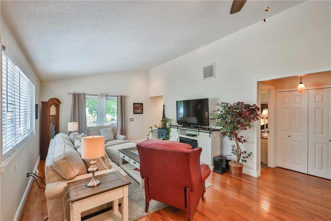 344 Chatham Circle Warwick, RI 02886 - Photo 14 of 44