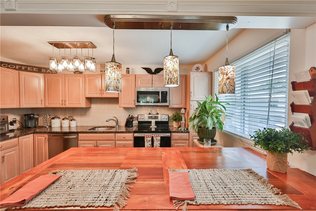 344 Chatham Circle Warwick, RI 02886 - Photo 18 of 44