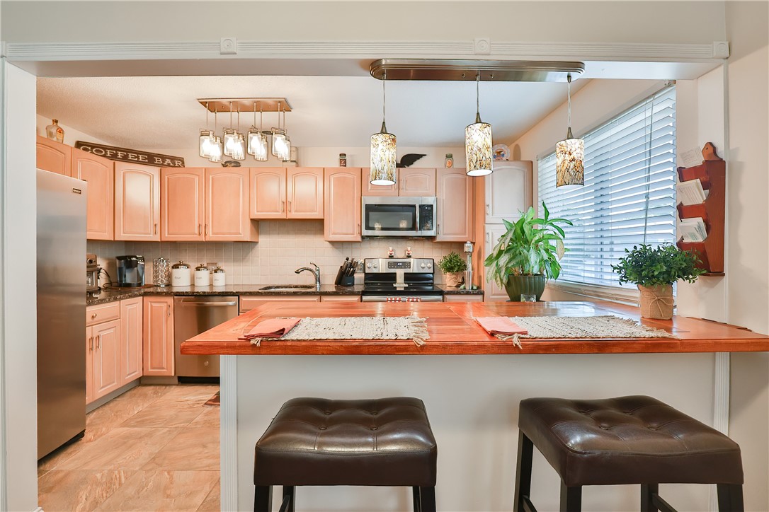 344 Chatham Circle Warwick, RI 02886 - Photo 21 of 44