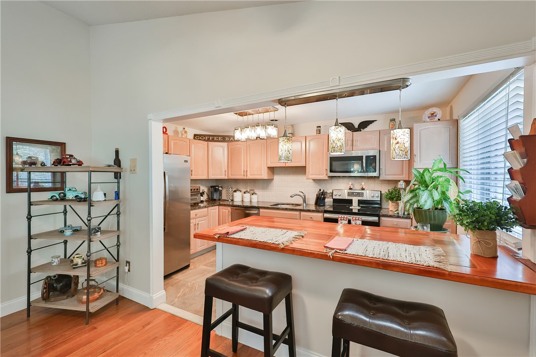 344 Chatham Circle Warwick, RI 02886 - Photo 22 of 44