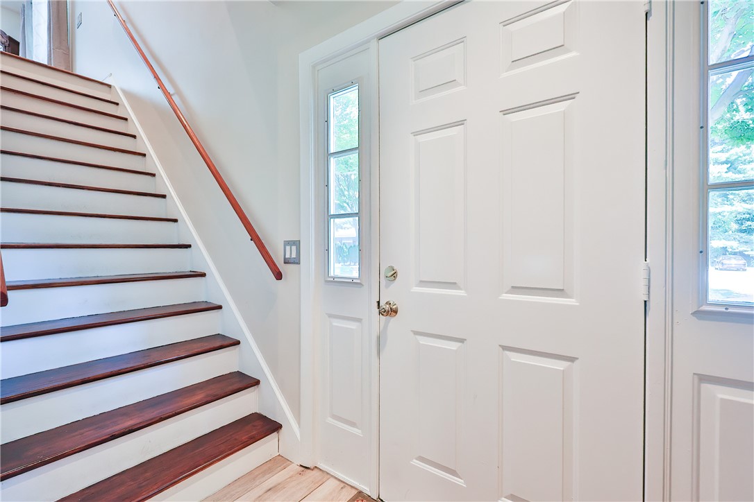 344 Chatham Circle Warwick, RI 02886 - Photo 8 of 44