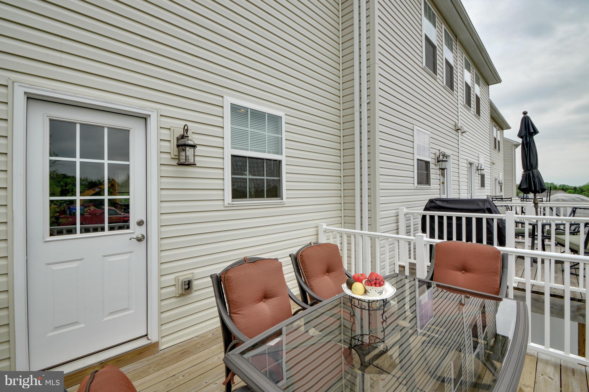 8347 Scotland Loop, Unit 53 Manassas, VA 20109 - Photo 22 of 23 Exterior (Rear)