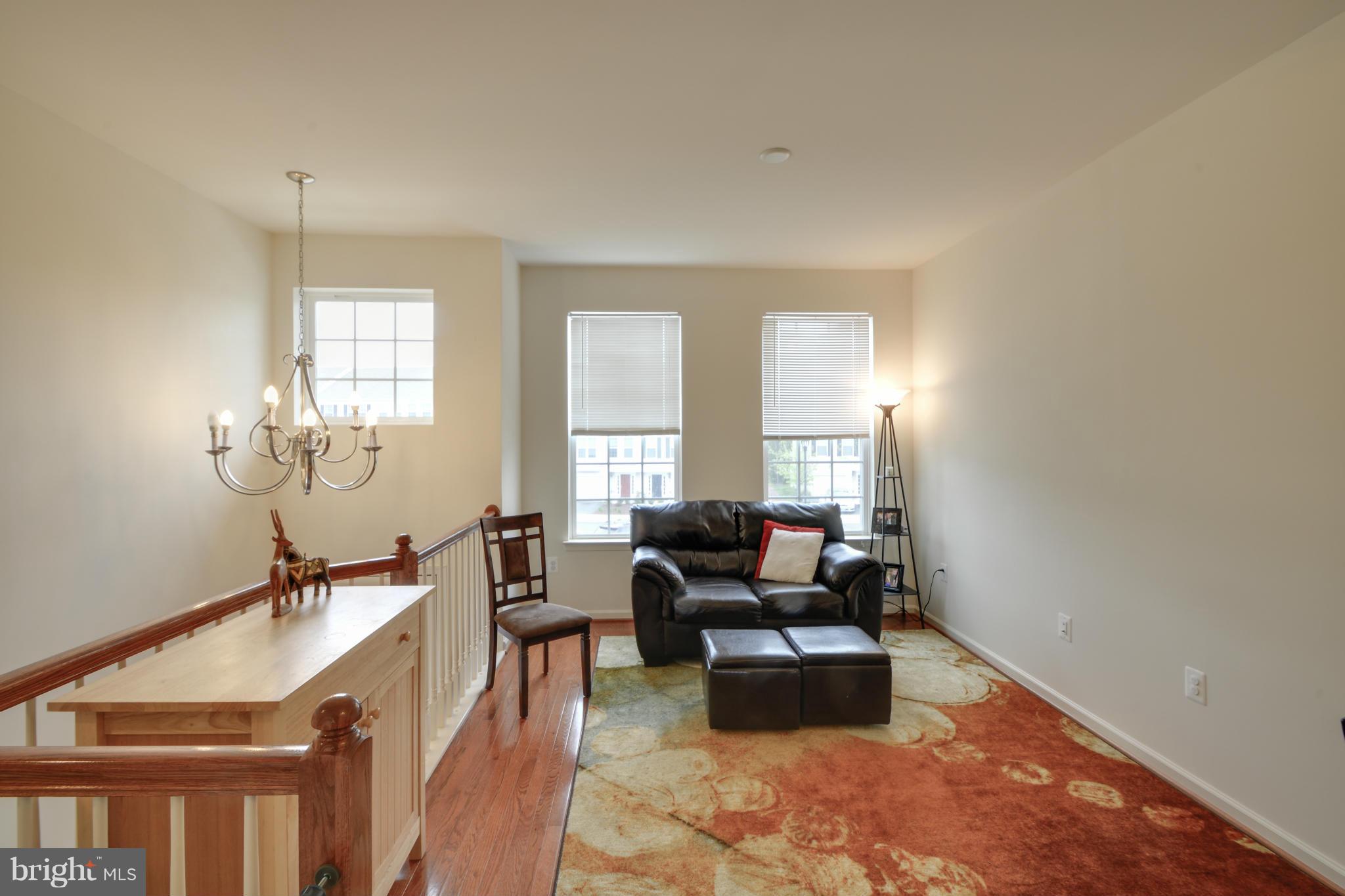 8347 Scotland Loop, Unit 53 Manassas, VA 20109 - Photo 7 of 23 Living Room