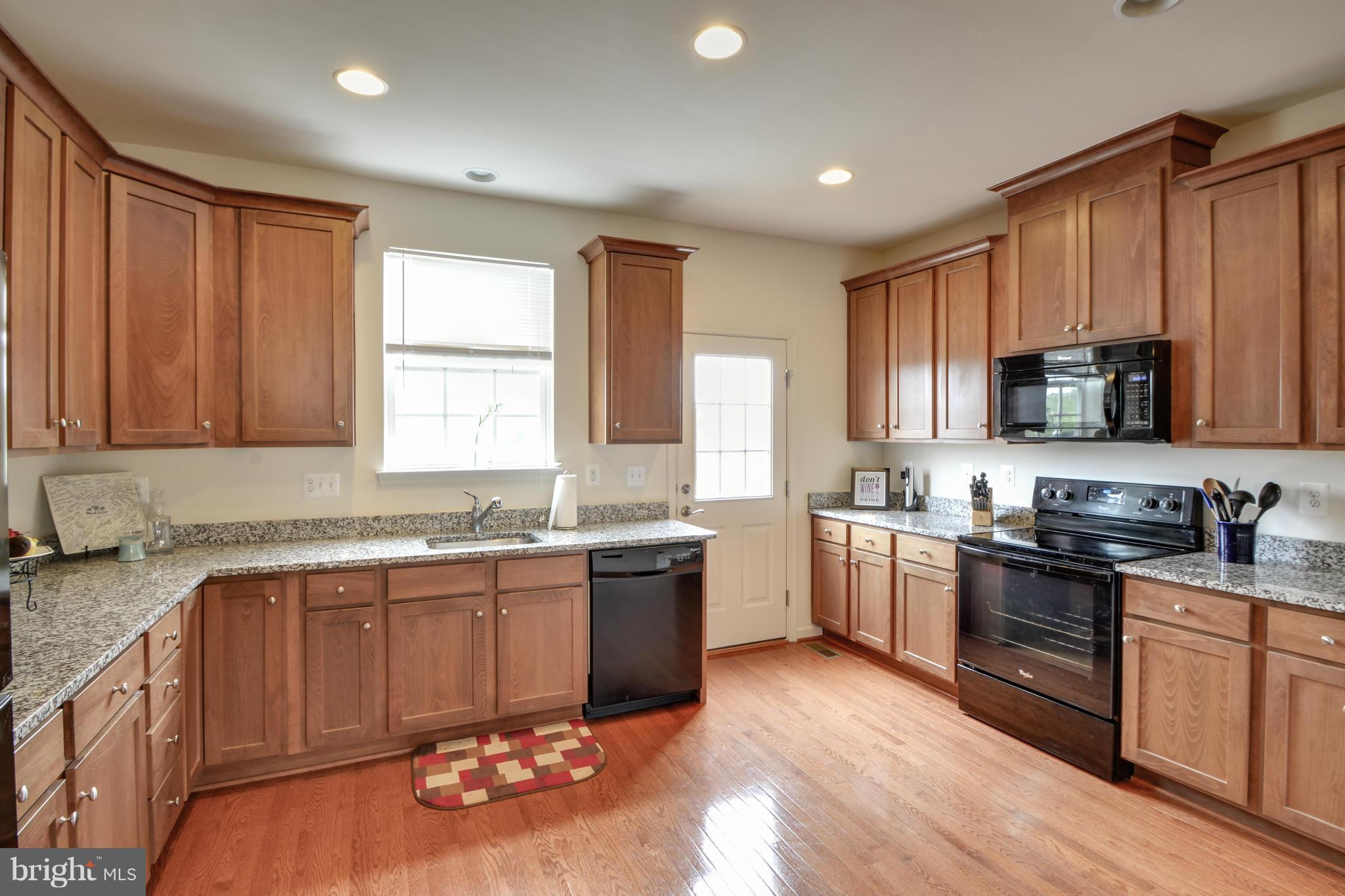 8347 Scotland Loop, Unit 53 Manassas, VA 20109 - Photo 9 of 23 Kitchen