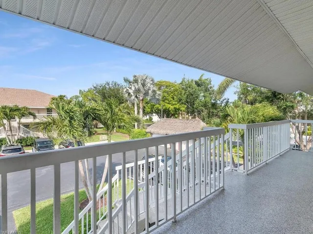 $379,000 | 850 Elkhorn Court, Unit 224, Marco Island, FL 34145