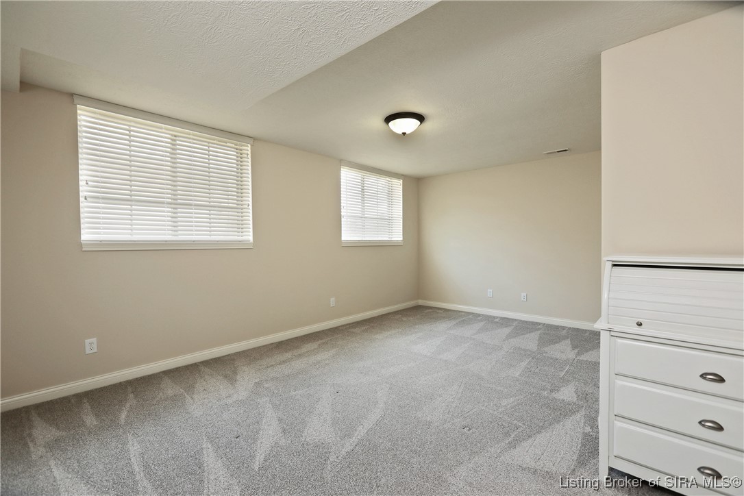 2004 Leanders Road Floyds Knobs, IN 47119 - Photo 33 of 50