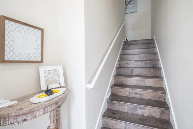 $260,000 | 2252 Beach Drive, Unit 203, Gulfport, MS 39507