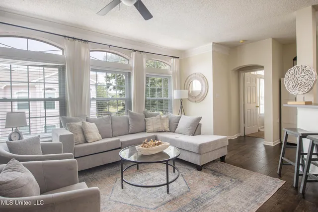 $260,000 | 2252 Beach Drive, Unit 203, Gulfport, MS 39507