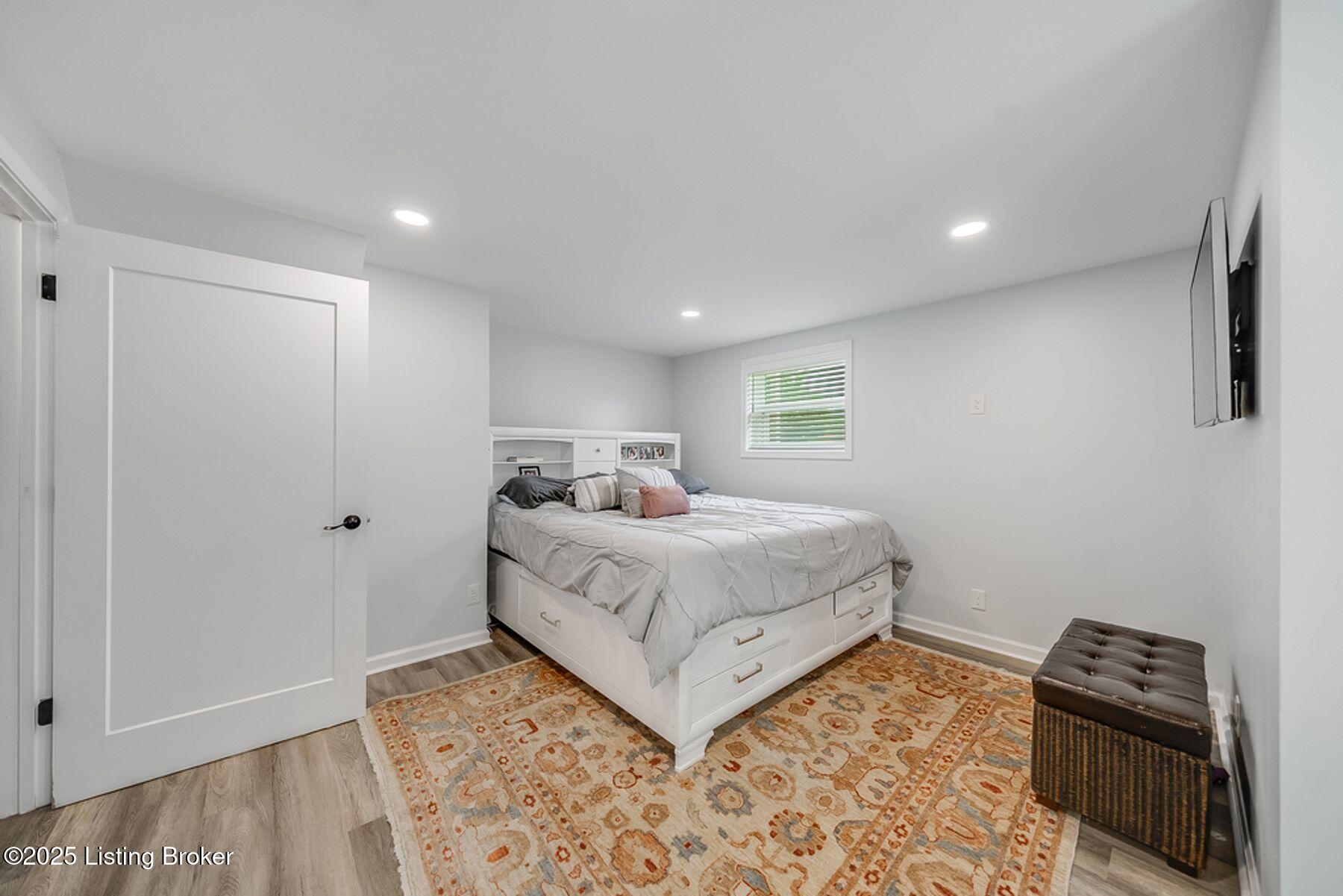 3806 Greenwich Road Louisville, KY 40218 - Photo 15 of 51 photo_online_005