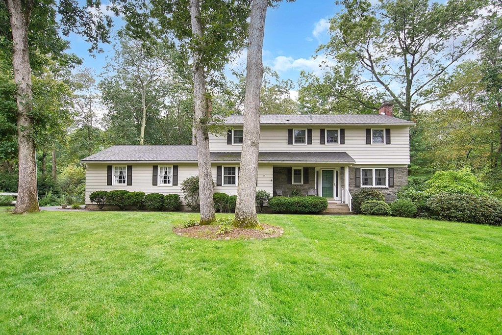 14 Ruth Drive Wilbraham, MA 01095 - Photo 1 of 32 Gallery Image 1