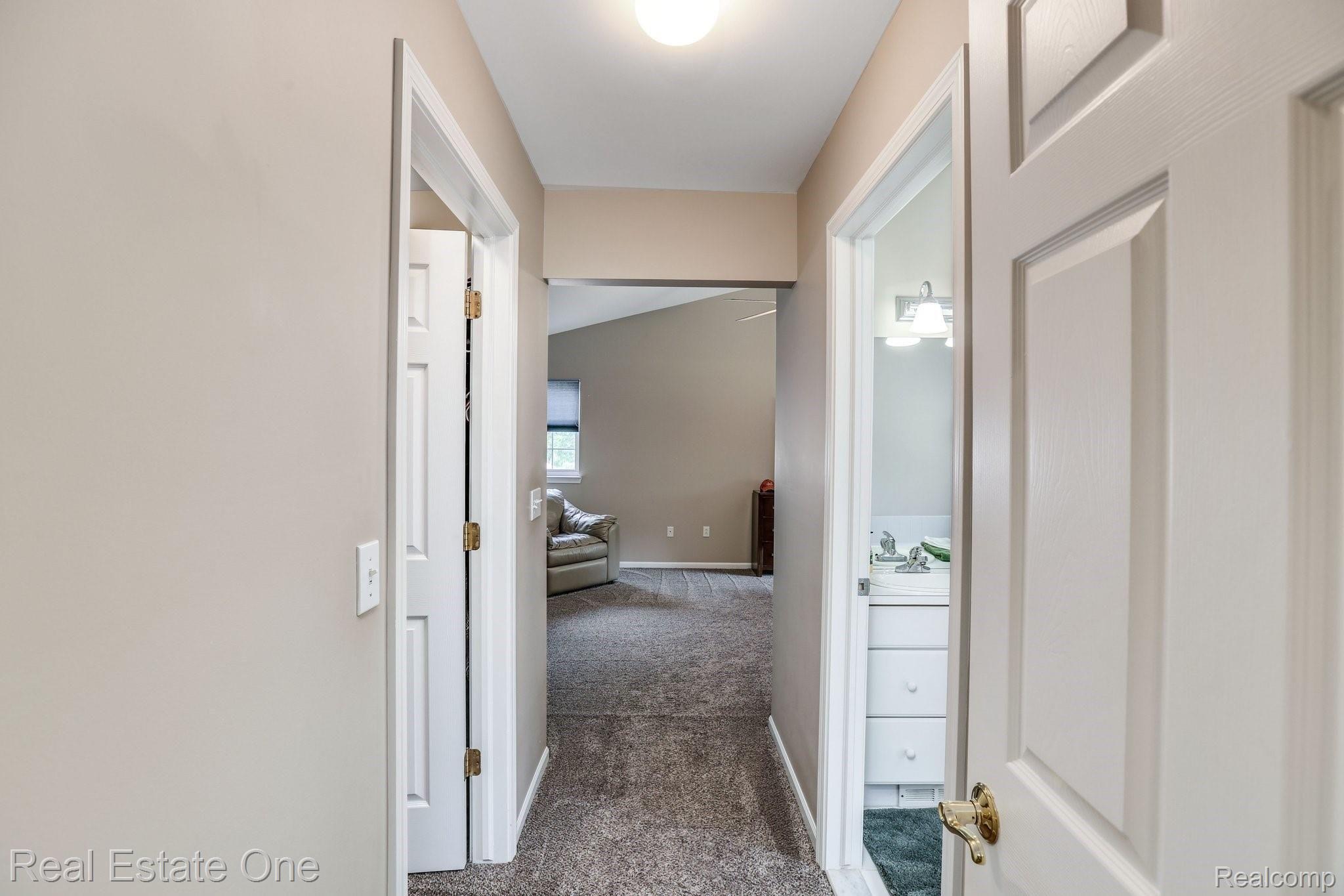 216 Timber Ridge Drive Highland, MI 48357 - Photo 25 of 51 216+Timber+Ridge+Dr+Highland+Charter+Township-20-WebQuality.jpg
