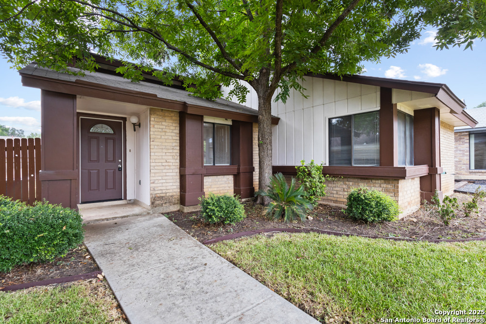 13778 George Road San Antonio, TX 78231 - Photo 4 of 24 Gallery Image 4
