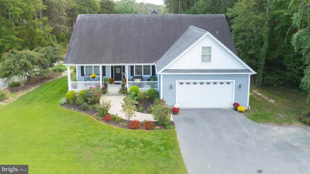 $695,000 | 201 Lavinia Street, Milton, DE 19968