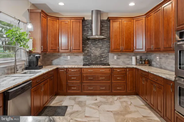 $695,000 | 201 Lavinia Street, Milton, DE 19968