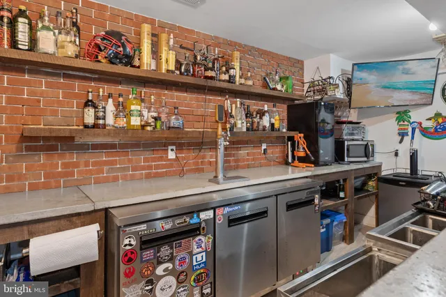 $695,000 | 201 Lavinia Street, Milton, DE 19968