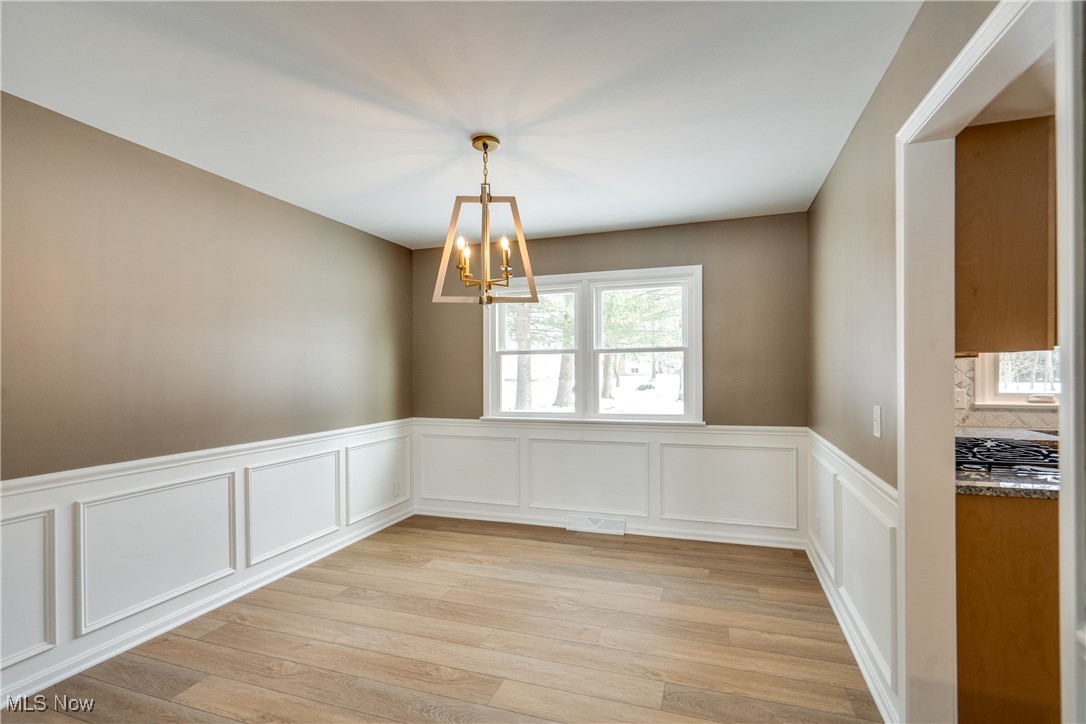 941 South Hametown Road Akron, OH 44321 - Photo 8 of 45 Formal dining area