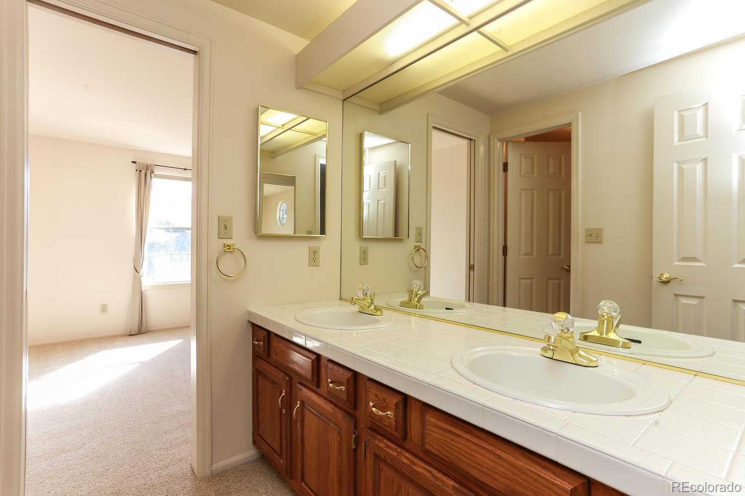 1760 Thistle Ridge Road Highlands Ranch, CO 80126 - Photo 34 of 35