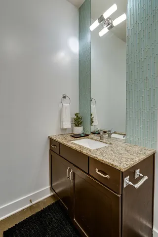 $2,150 | 210 30th Avenue North, Unit 212, Nashville, TN 37203