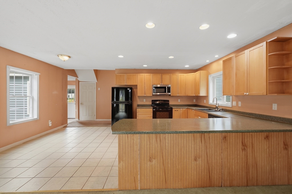 53 Water Street Gardner, MA 01440 - Photo 9 of 31