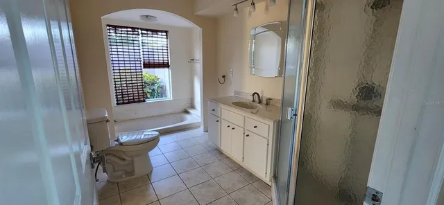 $2,500 | 5124 Palm Aire Drive, Sarasota, FL 34243