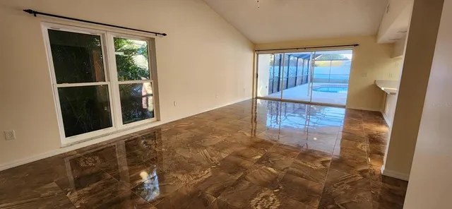 $2,500 | 5124 Palm Aire Drive, Sarasota, FL 34243