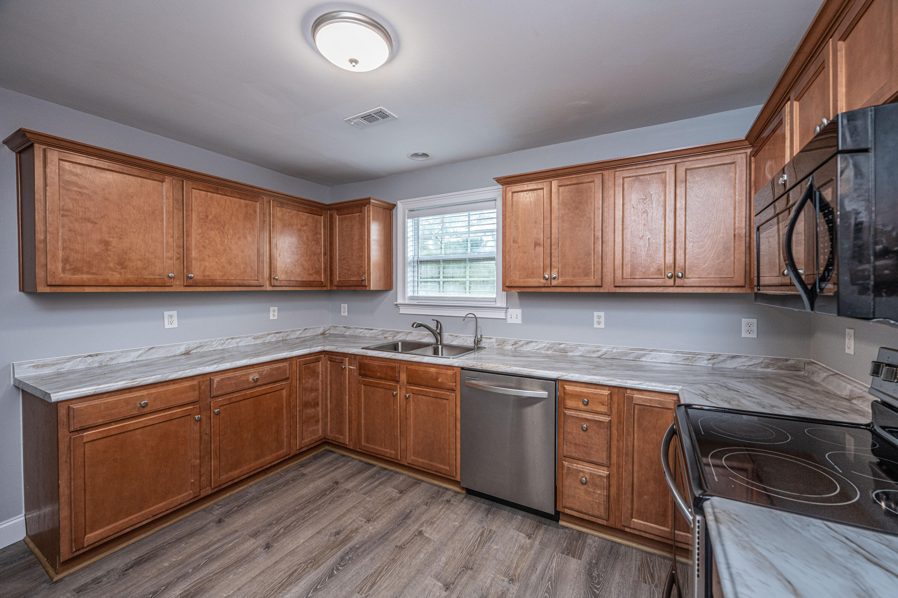 212 Tyner Trail Summerville, SC 29486 - Photo 19 of 39 212TynerTrail21