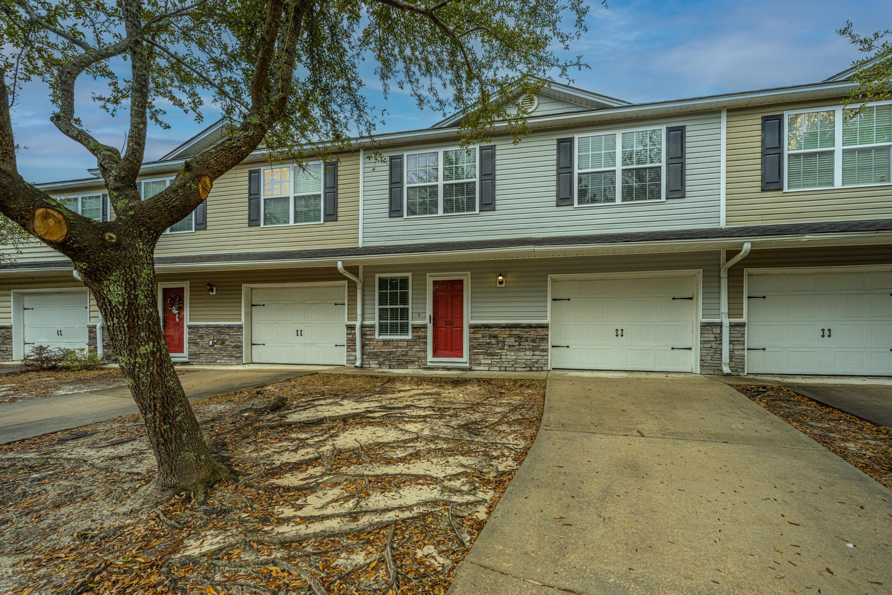 212 Tyner Trail Summerville, SC 29486 - Photo 2 of 39 212TynerTrail02