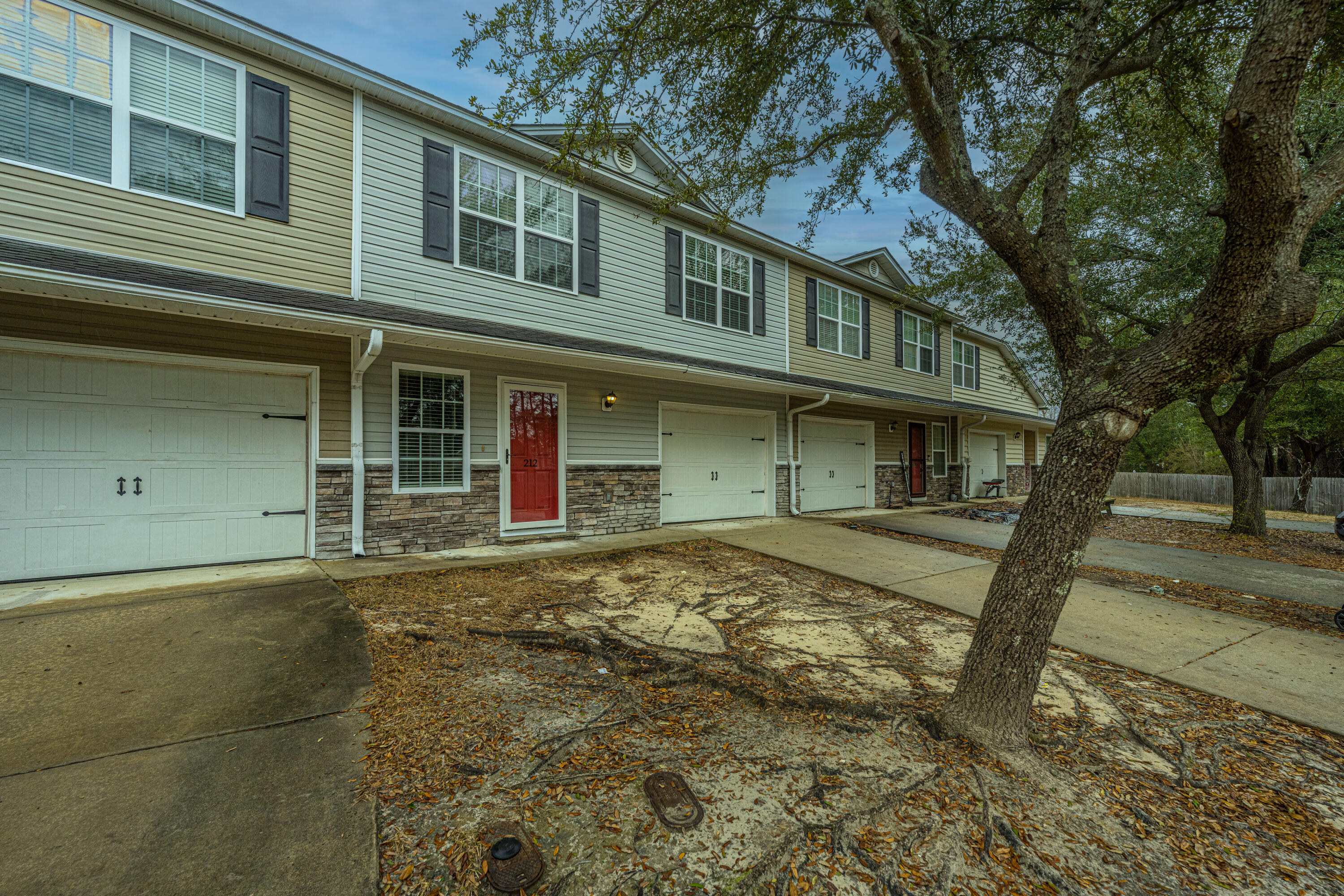 212 Tyner Trail Summerville, SC 29486 - Photo 3 of 39 212TynerTrail03