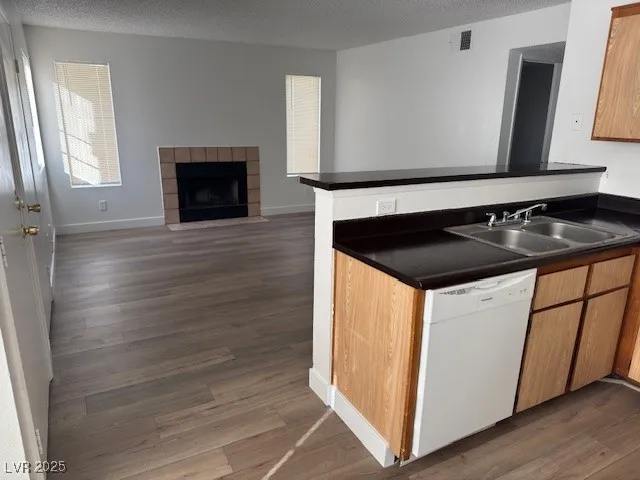 $1,050 | 4162 Orbit Avenue, Unit 1055, Las Vegas, NV 89115