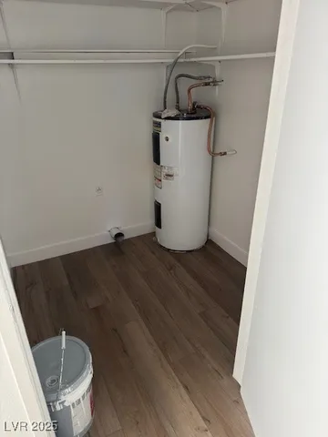 $1,050 | 4162 Orbit Avenue, Unit 1055, Las Vegas, NV 89115