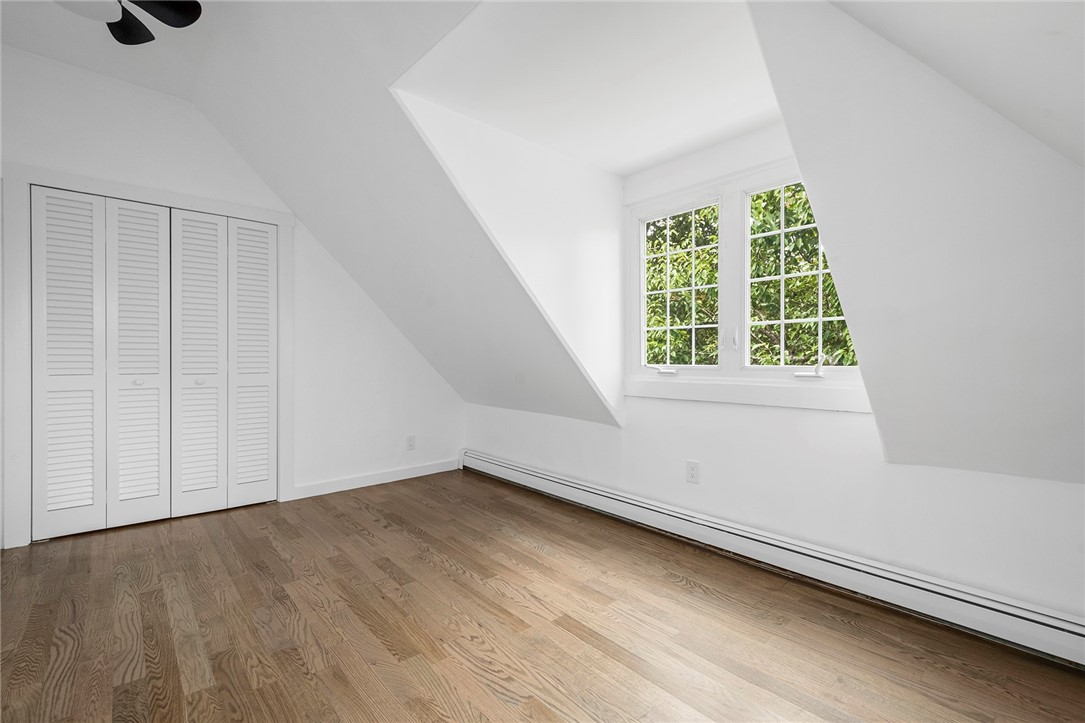 48 Everett Street, Unit E Newport, RI 02840 - Photo 24 of 31 Bedroom