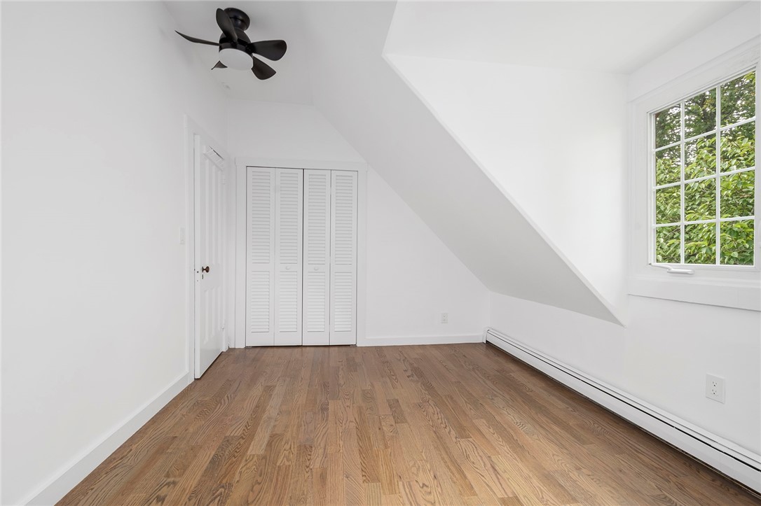 48 Everett Street, Unit E Newport, RI 02840 - Photo 25 of 31 Bedroom