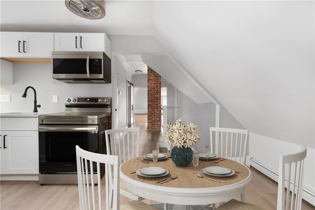 48 Everett Street, Unit E Newport, RI 02840 - Photo 9 of 31 Virtually Staged Kitchen