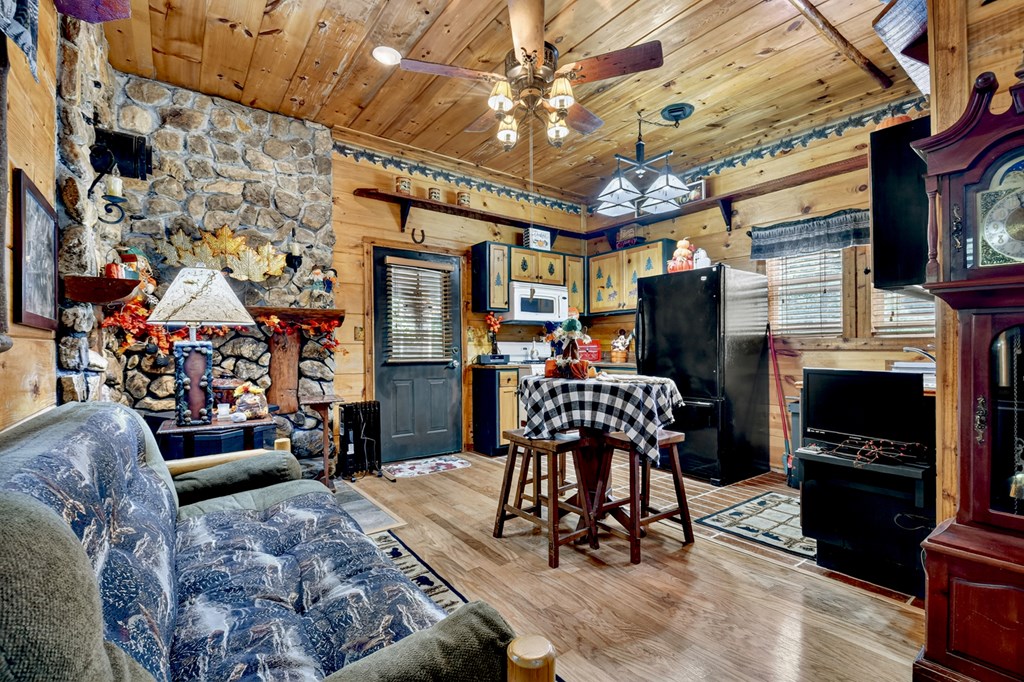 422 Timber Ridge Road South Blairsville, GA 30512 - Photo 7 of 26 Gallery Image 7
