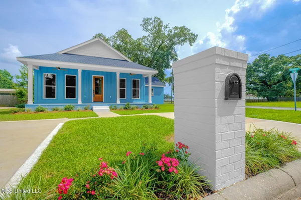 $435,000 | 2100 Curcor Drive, Gulfport, MS 39507