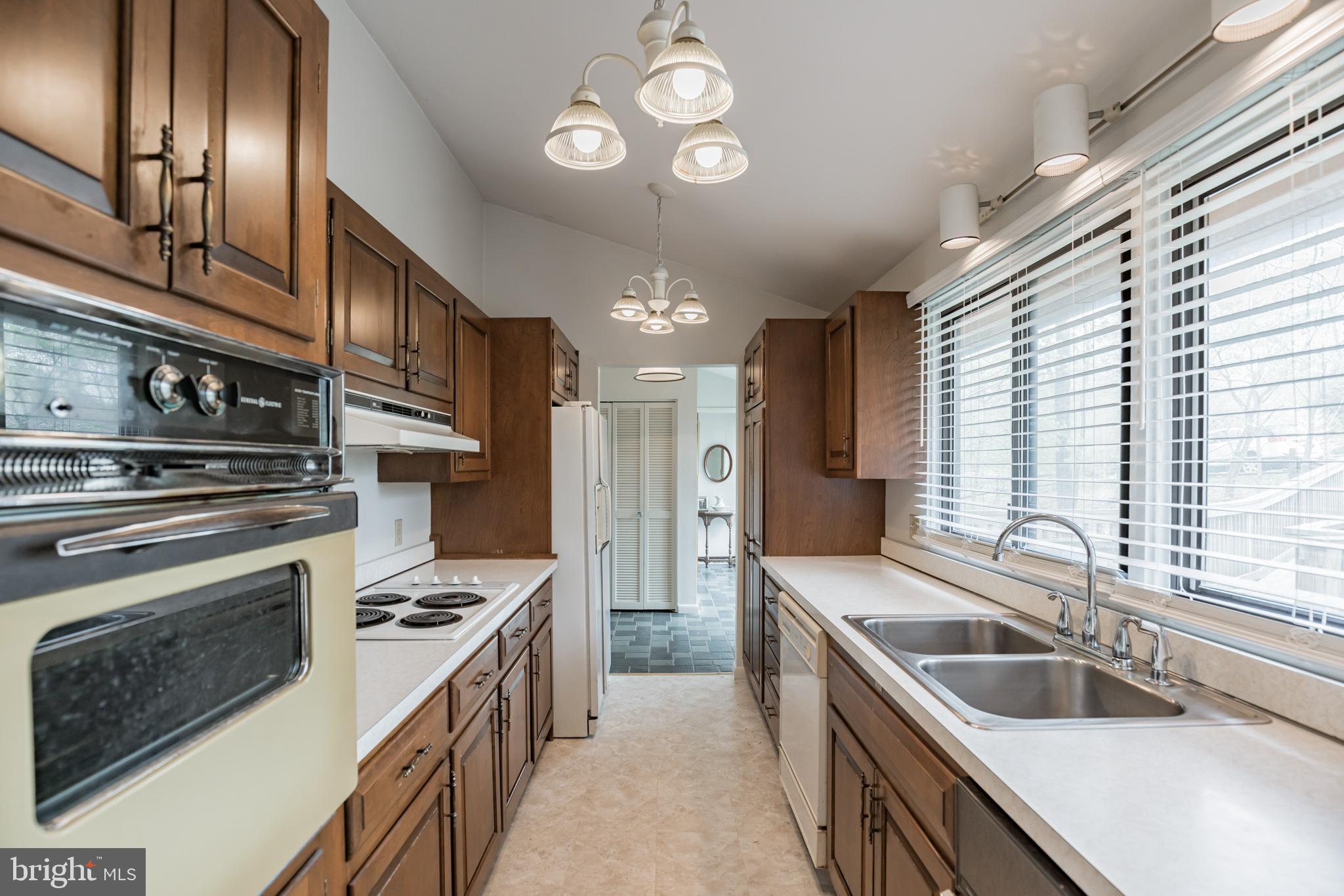 615 Running Fox Road Lusby, MD 20657 - Photo 13 of 30