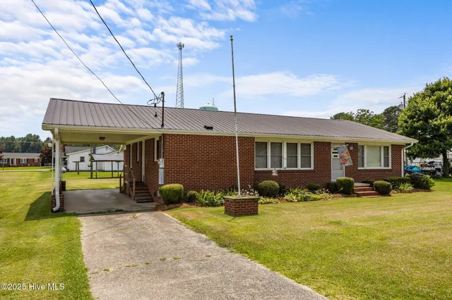 $192,000 | 2705 John Green Smith Road, Deep Run, NC 28525