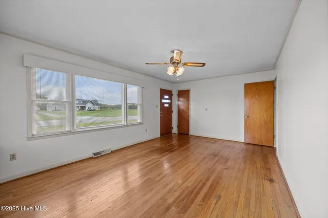 $192,000 | 2705 John Green Smith Road, Deep Run, NC 28525