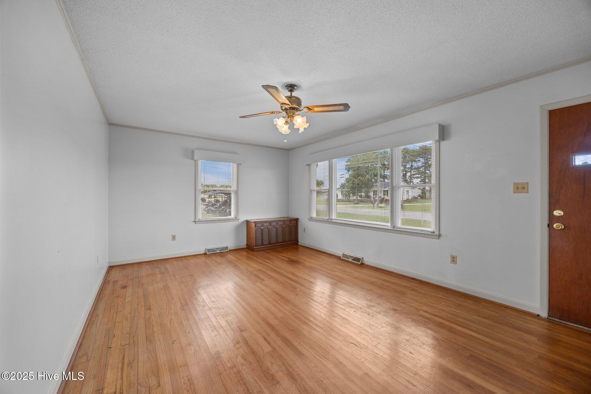 2705 John Green Smith Road Deep Run, NC 28525 - Photo 22 of 53 22-web-or-mls-IMG_5475