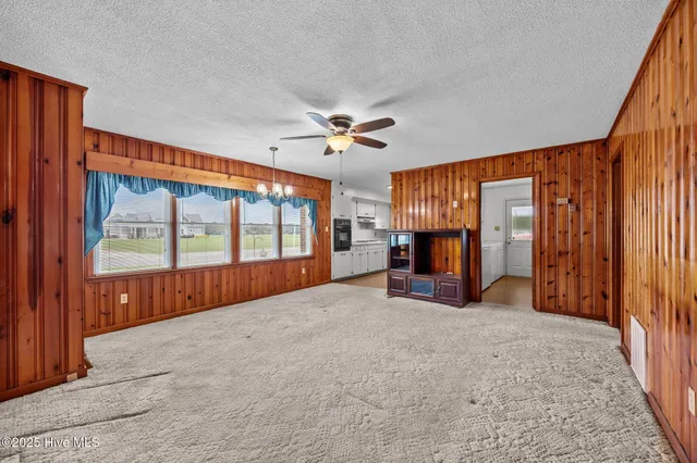 $192,000 | 2705 John Green Smith Road, Deep Run, NC 28525