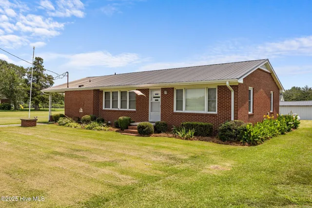 $192,000 | 2705 John Green Smith Road, Deep Run, NC 28525