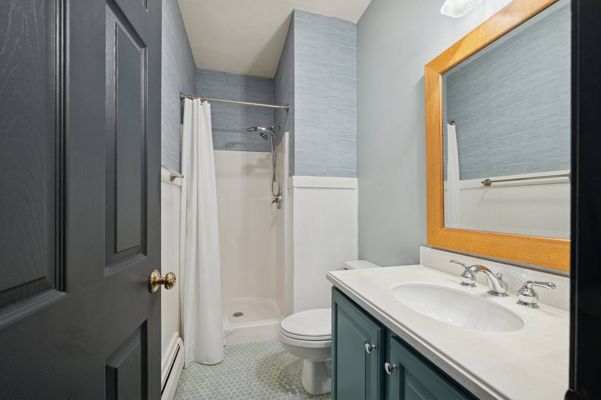 4476 Noyack Road Sag Harbor, NY 11963 - Photo 10 of 21