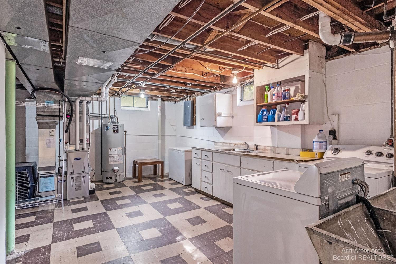 1015 North Maple Road Ann Arbor, MI 48103 - Photo 19 of 29 Photo 19