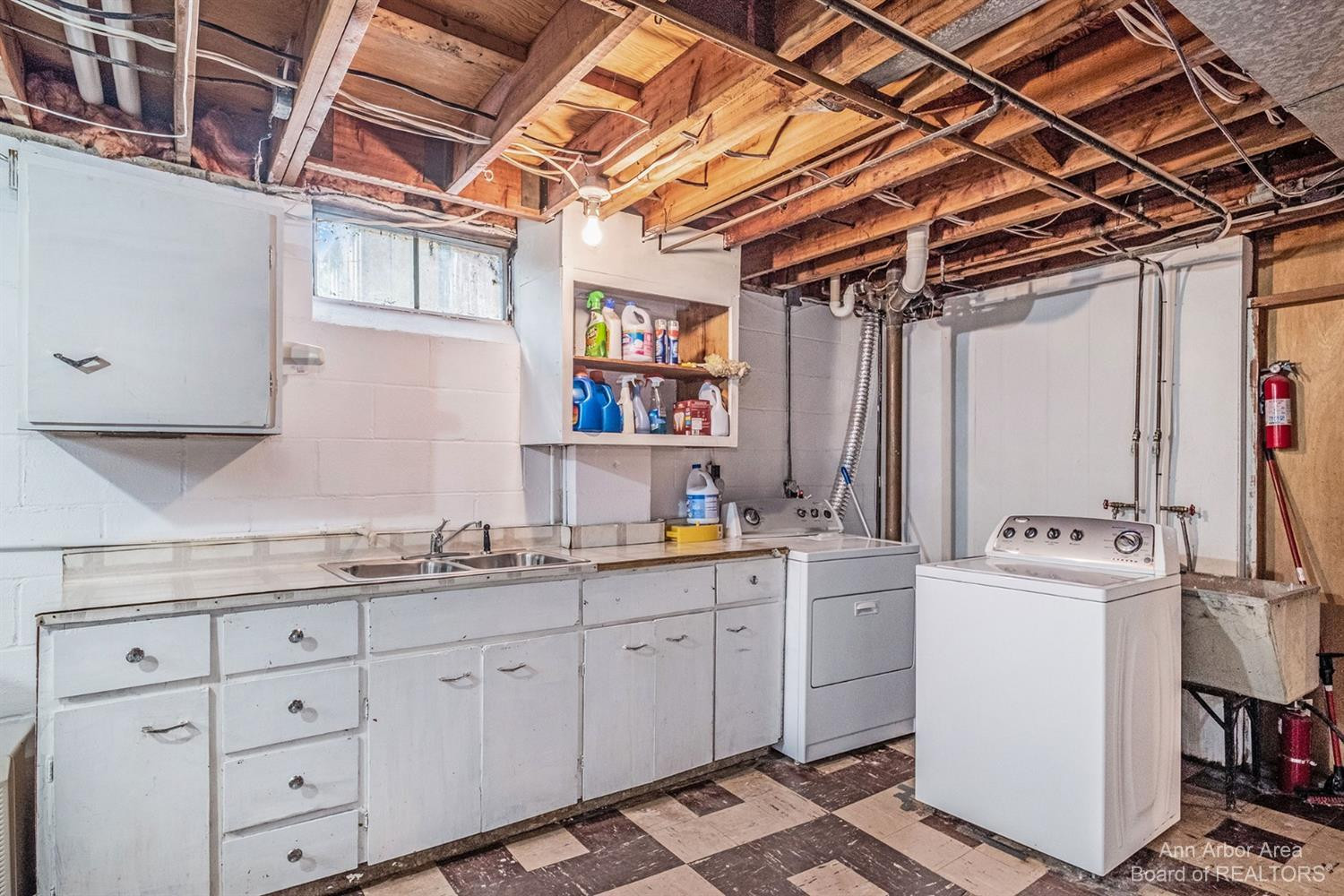 1015 North Maple Road Ann Arbor, MI 48103 - Photo 20 of 29 Photo 20