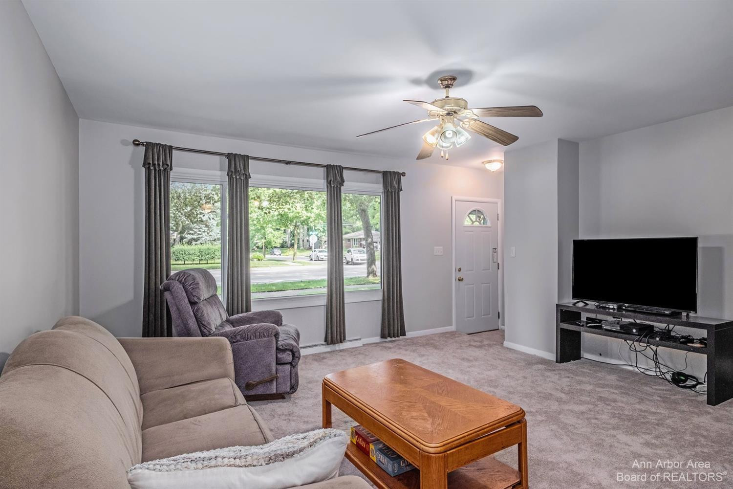 1015 North Maple Road Ann Arbor, MI 48103 - Photo 2 of 29 Photo 2