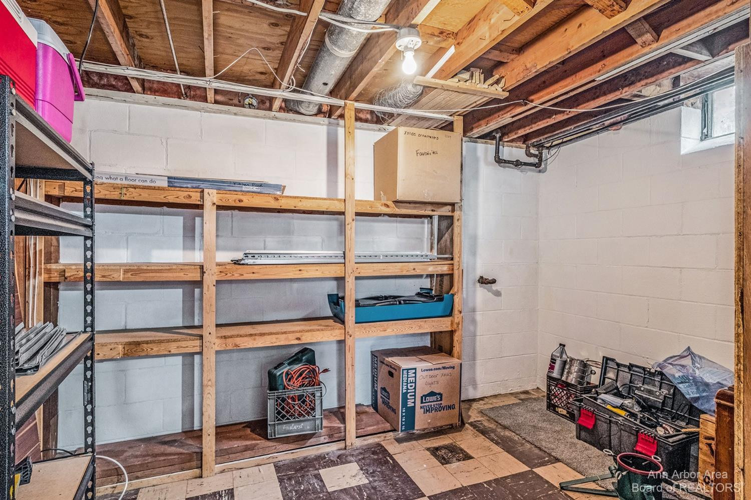 1015 North Maple Road Ann Arbor, MI 48103 - Photo 21 of 29 Photo 21