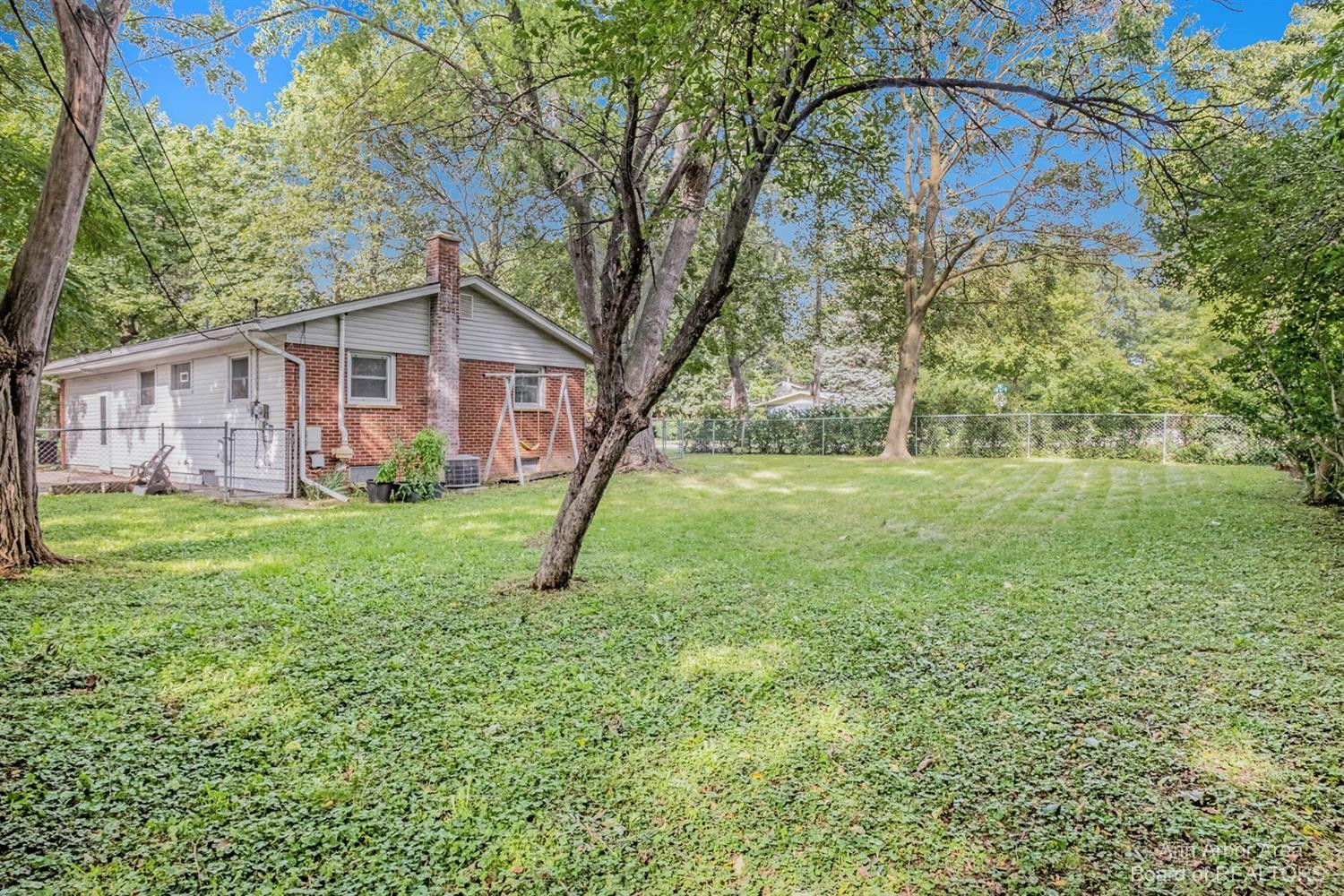 1015 North Maple Road Ann Arbor, MI 48103 - Photo 22 of 29 Photo 22