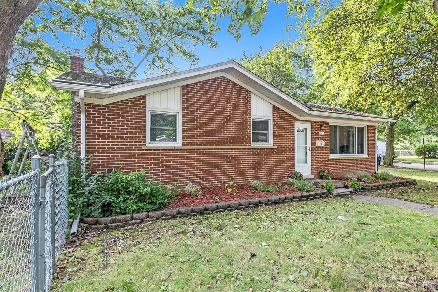 1015 North Maple Road Ann Arbor, MI 48103 - Photo 26 of 29 Photo 26